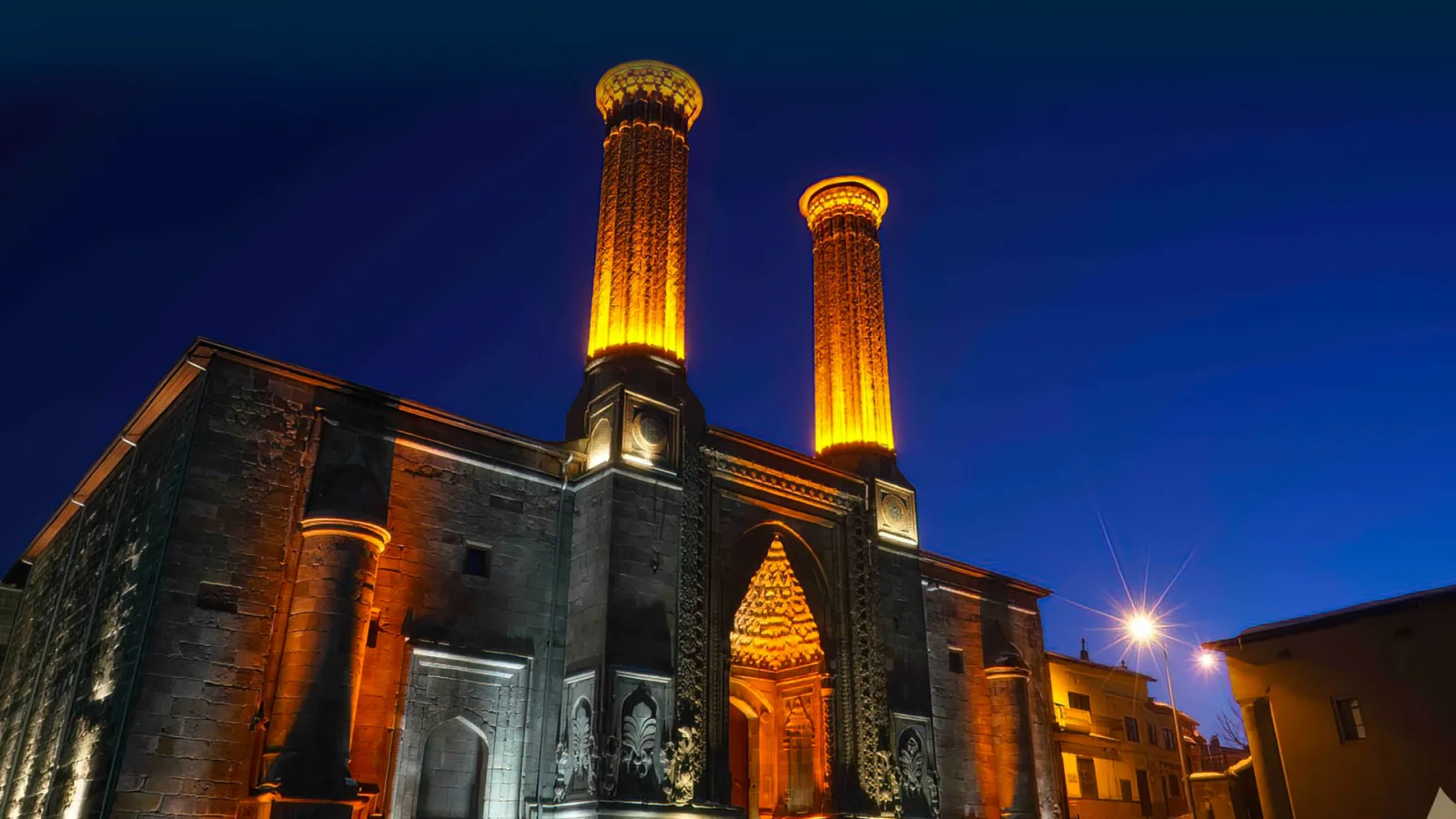 Çifte Minareli Medrese