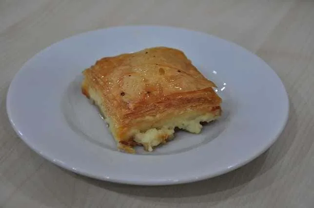 Laz Böreği