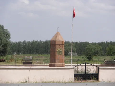 Oba Şehitliği ve Anıtı