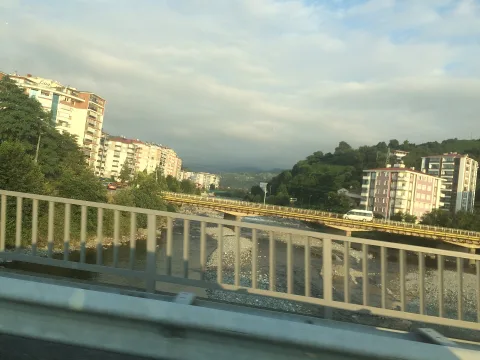 Arılı Vadisi