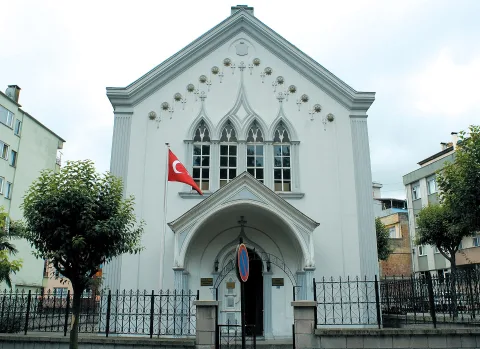 Katolik Kilisesi (Giresun Çocuk Kütüphanesi)