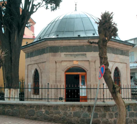 Seyyid Vakkas Türbesi