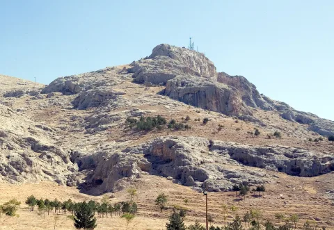 Toprakkale (Rusahinili)