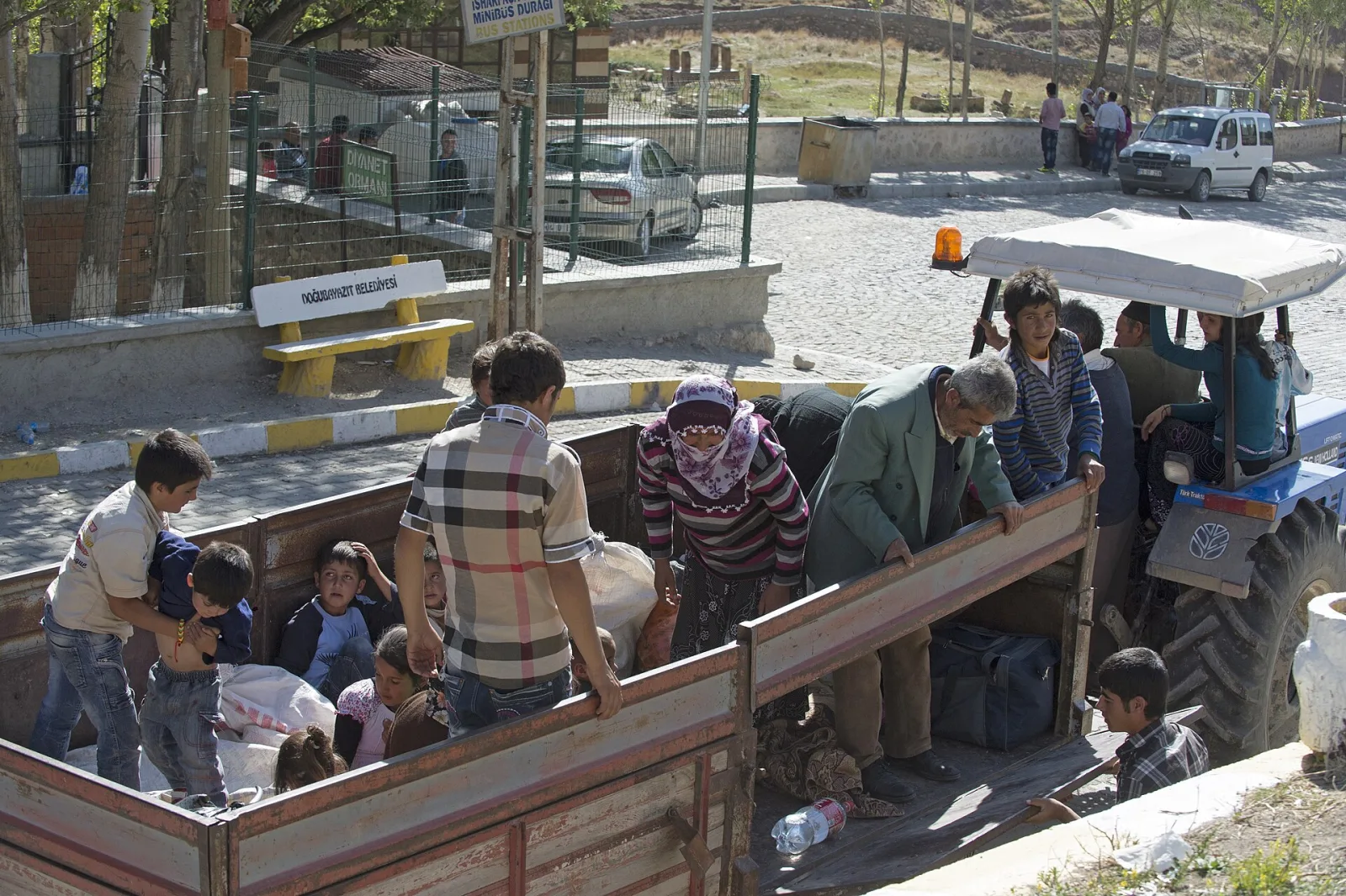Ahmed-i Hani Türbesi