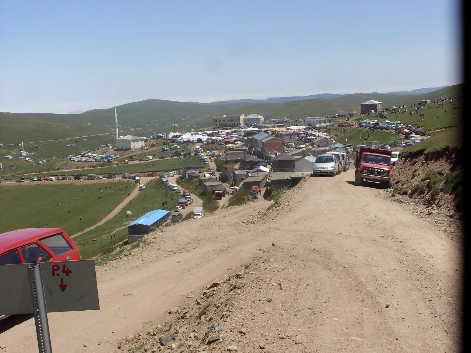 Kadırga Yaylası ve Üstü Açık Cami
